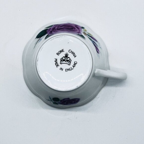 Vintage Bone China Tea Cup and Saucer - Picture 6 of 11